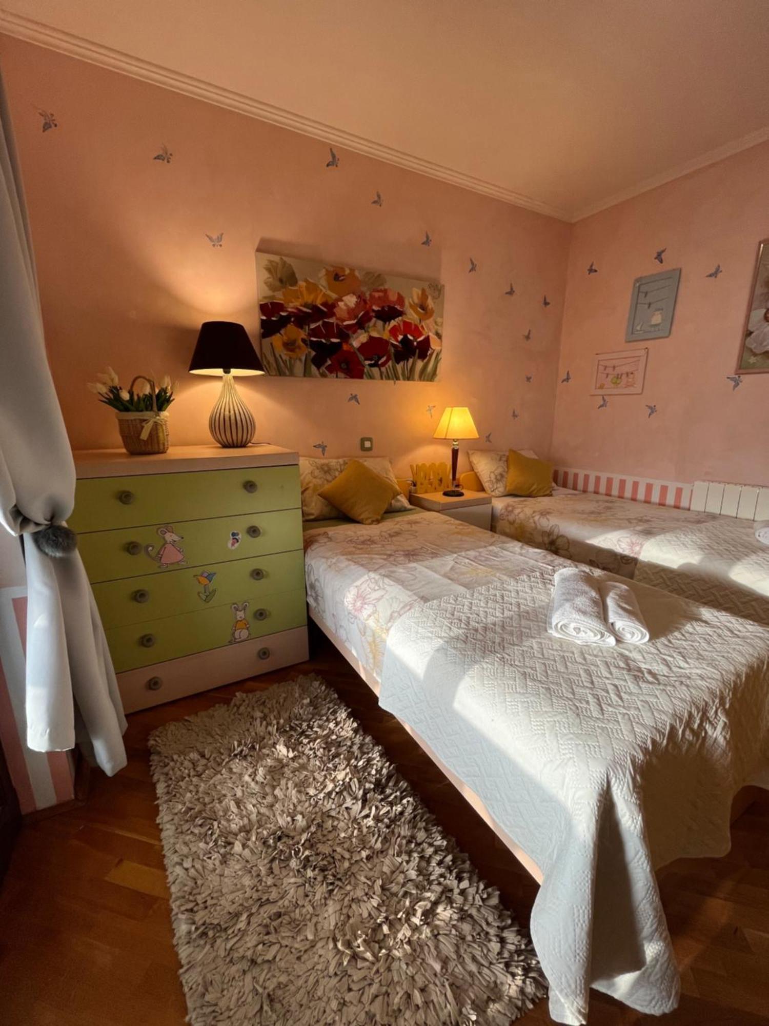 Apartman Adrijan Sukosan Luaran gambar
